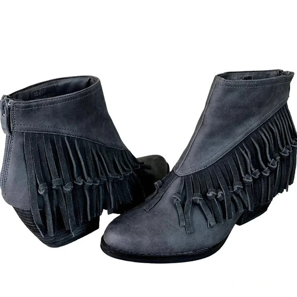 Sbicca Vintage Collection Women's Gray Fringe Ankle Boots Size 7 Faux Leather - Picture 2 of 16